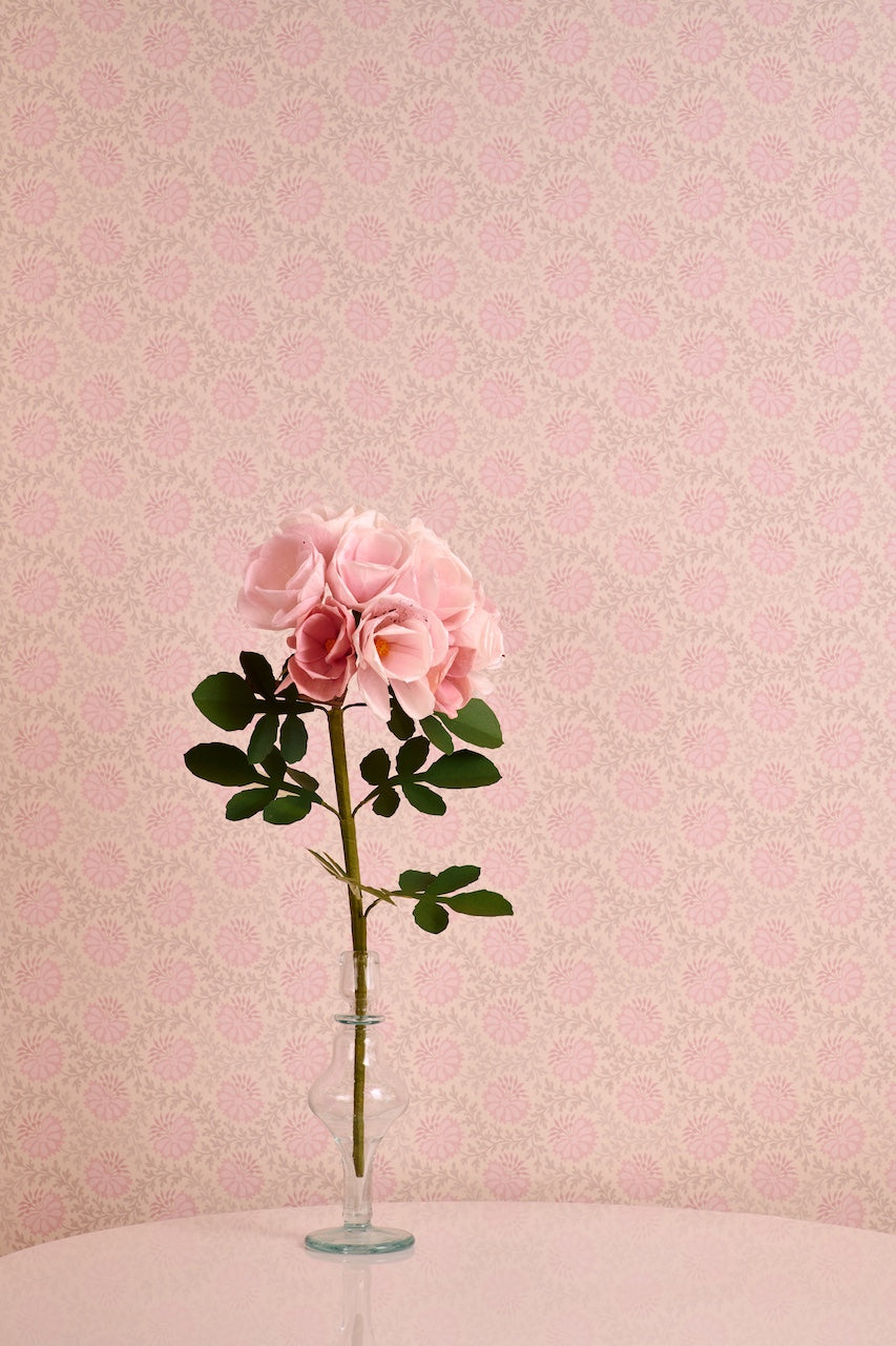 5 Decorating Tips for Verbena Wallpaper