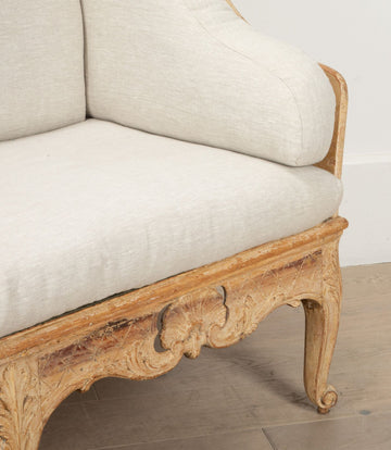 18th Century Swedish Rococo Tragsofa in Original Paint