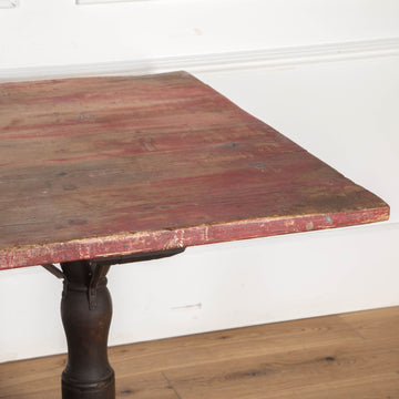 19th Century Italian Pedestal Dining Table