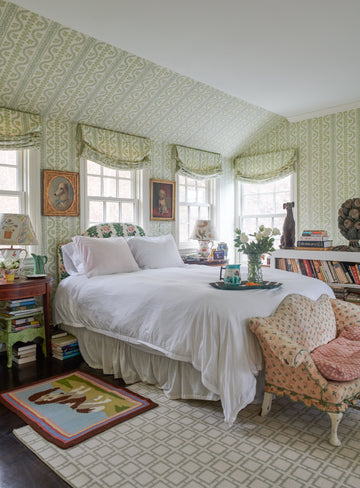 Dolly Wallpaper Lettuce Green