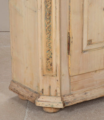 Early 19th Century Alsaitan Painted Pine Bow-Fronted Armoire