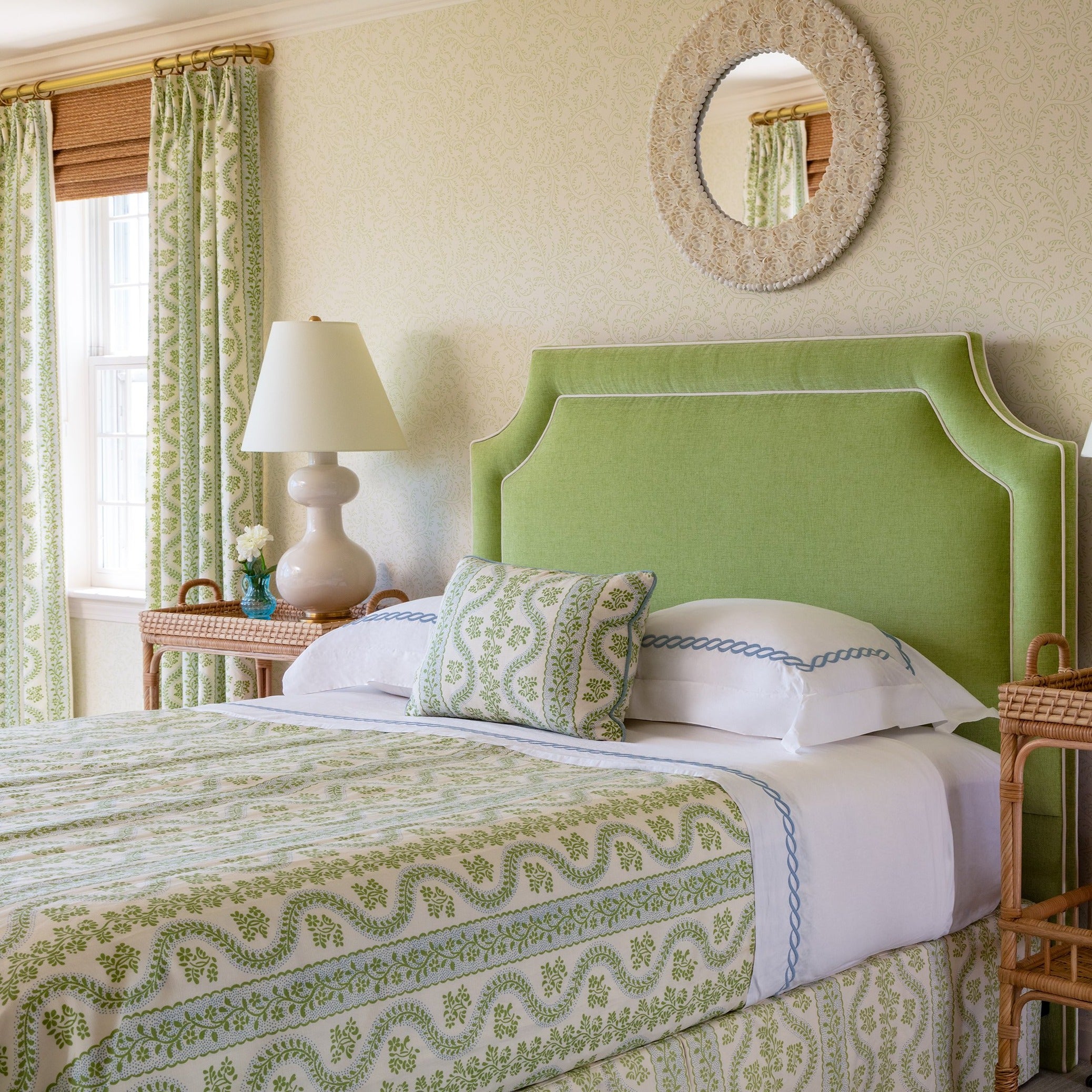 [Install] Design by Shorebird Interiors, Photo by Kyle J. Caldwell color name:Lettuce Green